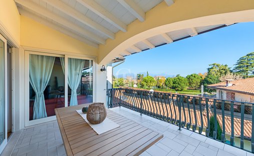 Apartment in Desenzano Centro, Desenzano del Garda, Lombardy 1