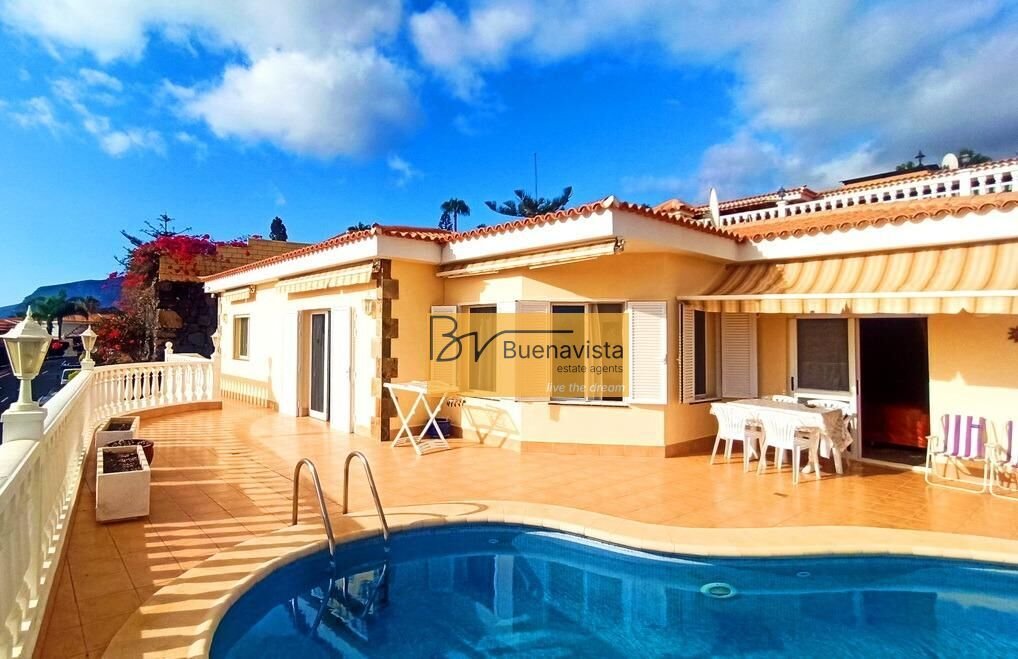 Villa in Callao Salvaje, Adeje, Canary Islands 2 - 16338355