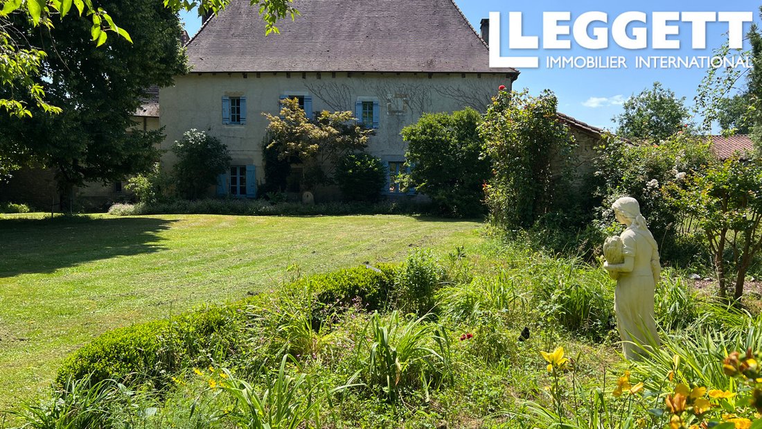 Castle in Thiviers, Nouvelle-Aquitaine, France 5 - 15994086
