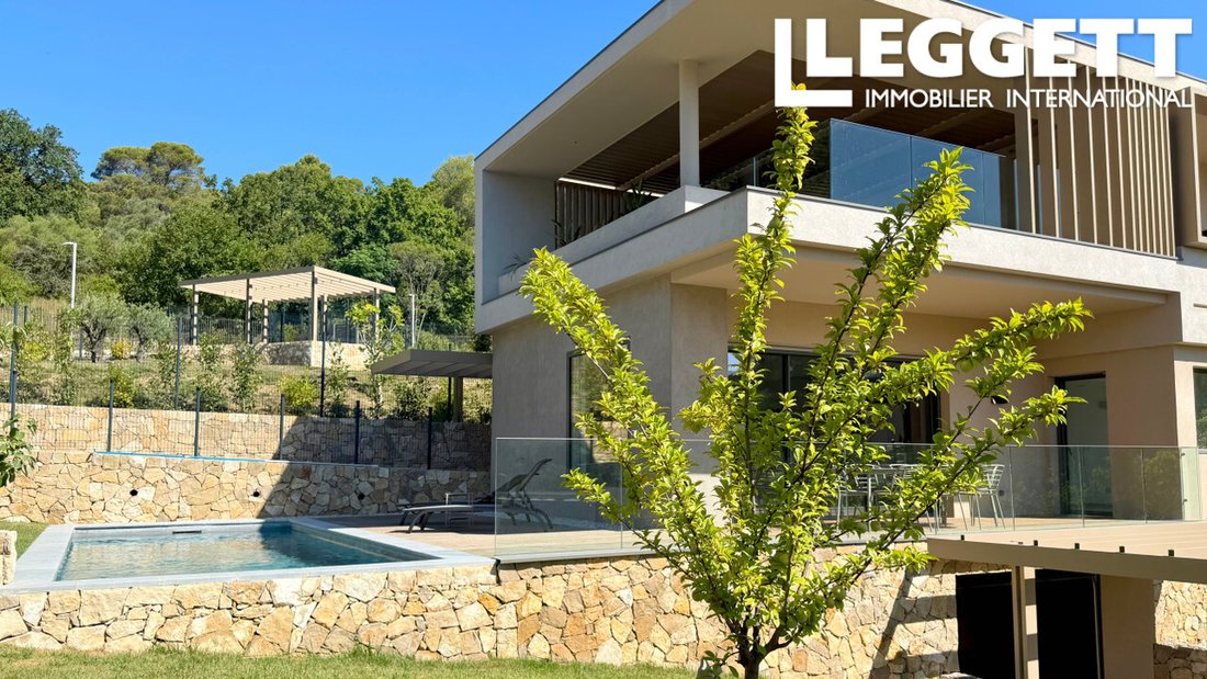 Villa in Mougins, Provence-Alpes-Côte d'Azur, France 2 - 15826684