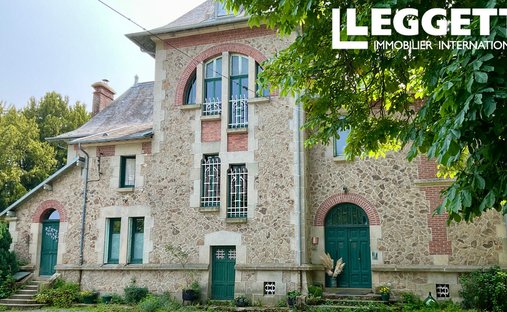 A 19th Century Manor House And Outbuildings, In Almost 3 Hectares Of Grounds, On The Edge Of