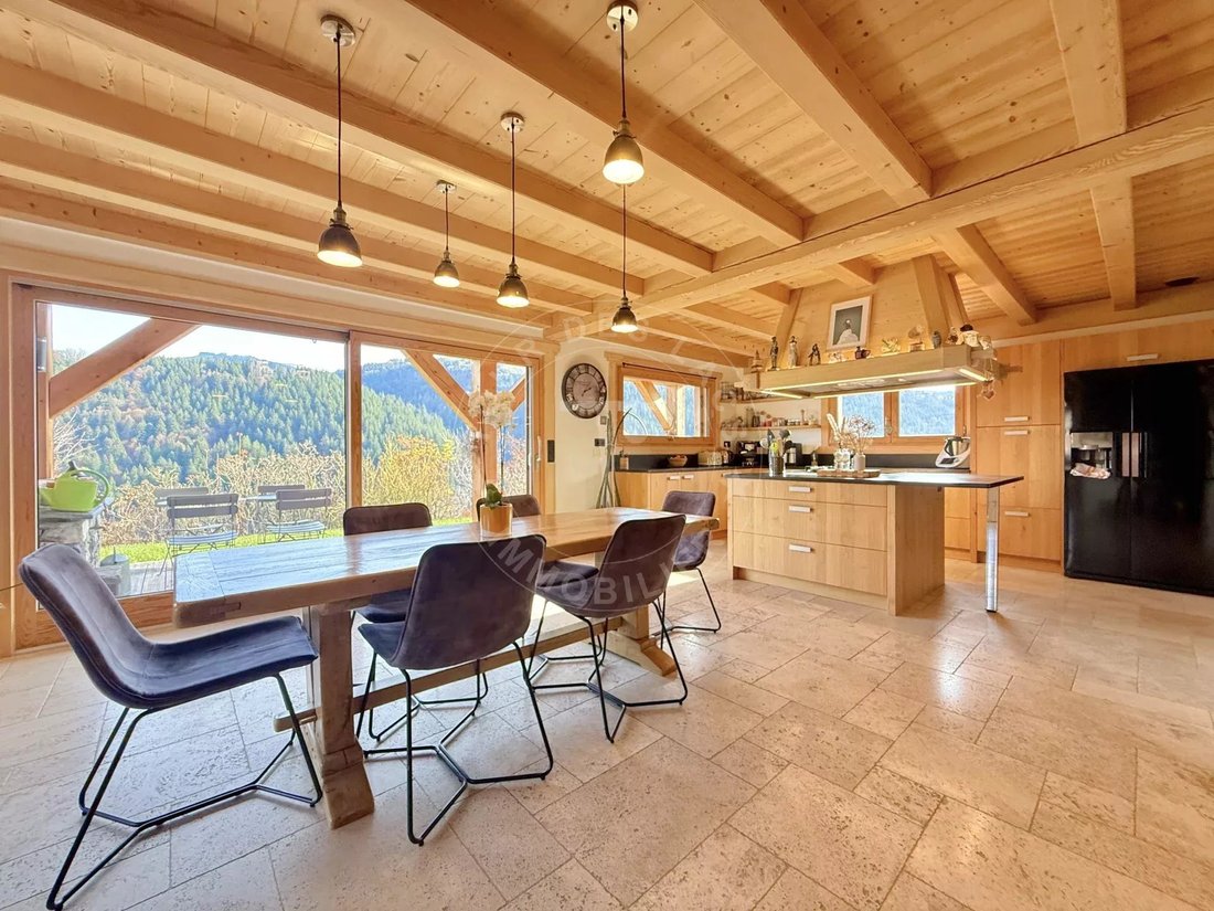 Chalet in Saint-Nicolas-la-Chapelle, Auvergne-Rhône-Alpes, France 3 - 16659800