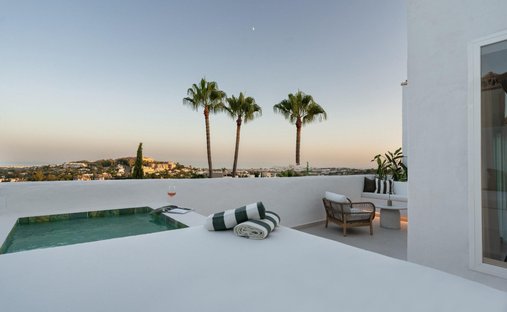 Penthouse in Nueva Andalucia, Marbella, Spain 1