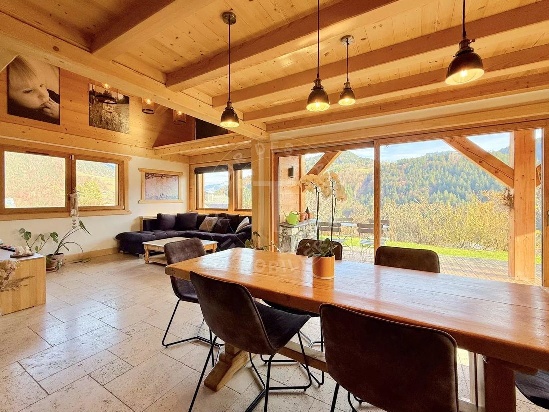 Chalet in Saint-Nicolas-la-Chapelle, Auvergne-Rhône-Alpes, France 1 - 16659800