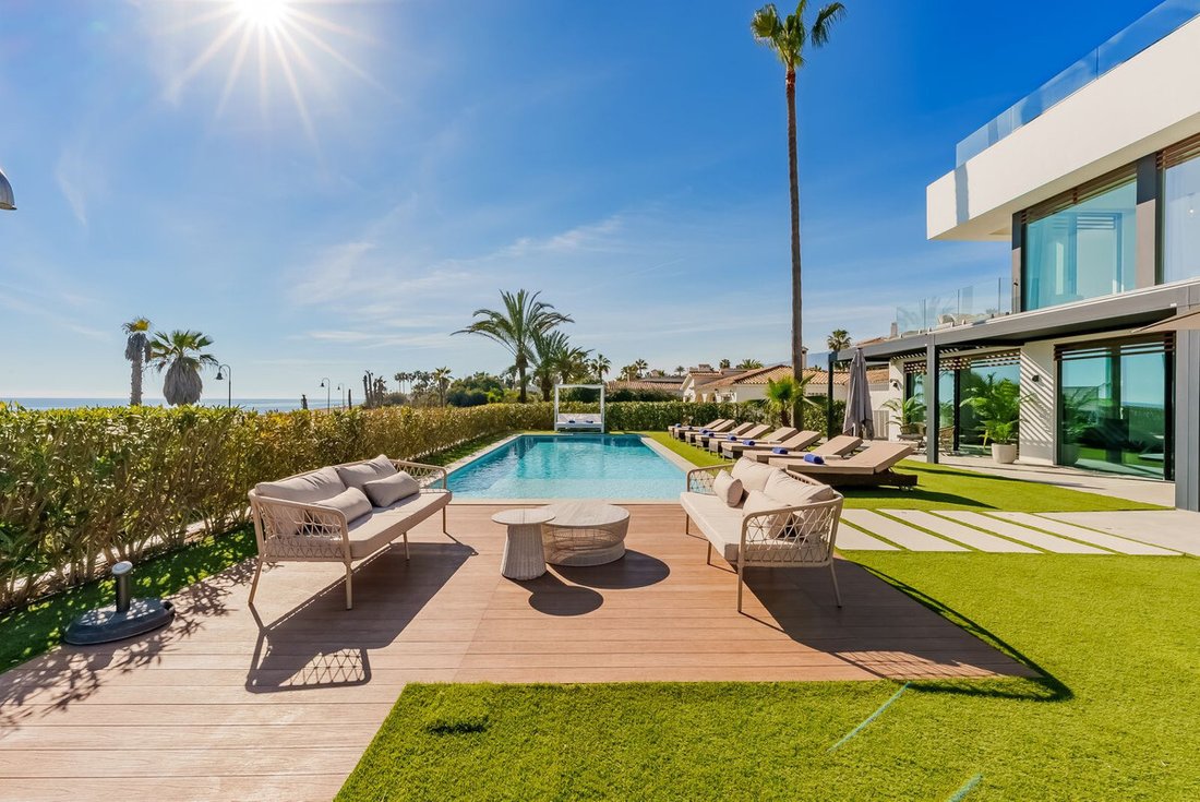 Villa in Estepona, Andalusia, Spain 3 - 16660895