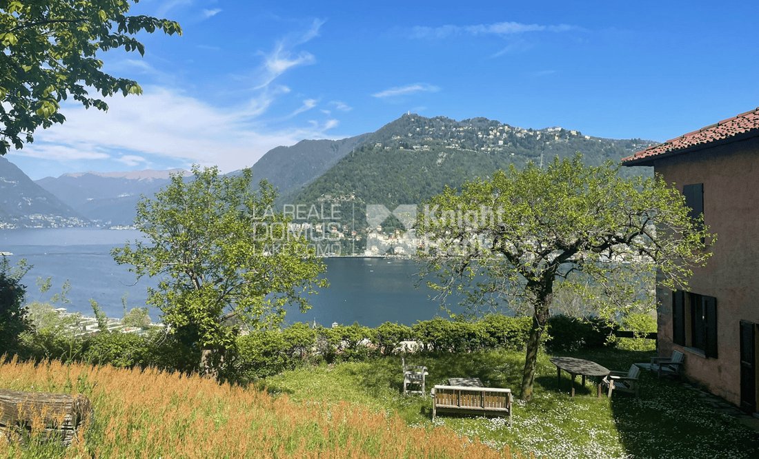House in Western Lake Center, Como, Lombardy 2 - 16660328