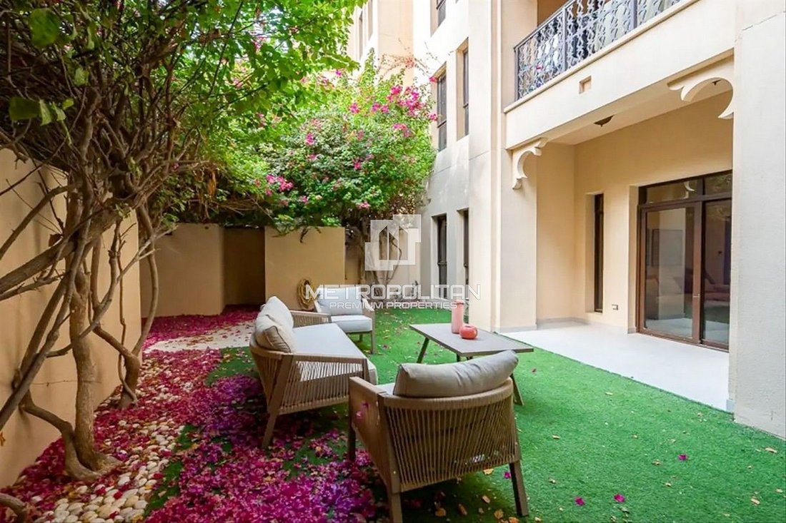 Apartment in Downtown Dubai, Dubai, United Arab Emirates 3 - 16660392