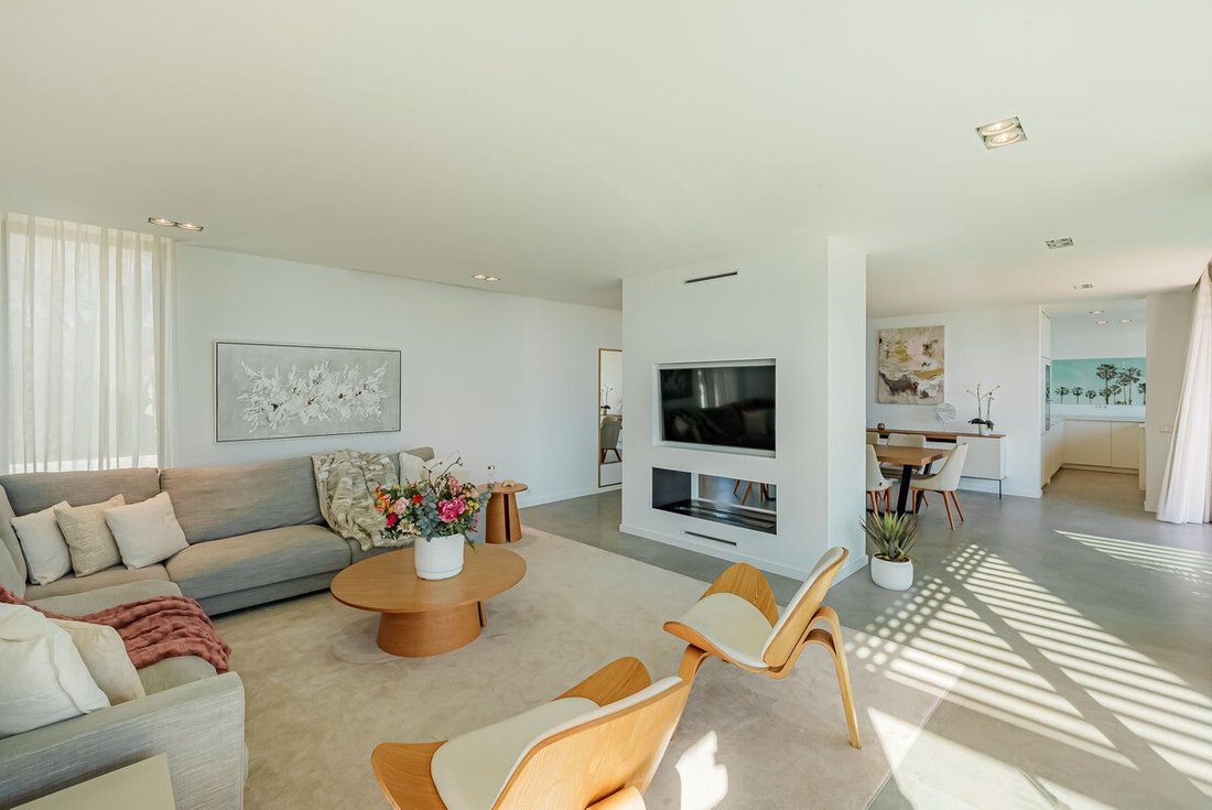 Villa in Estepona, Andalusia, Spain 2 - 16660895