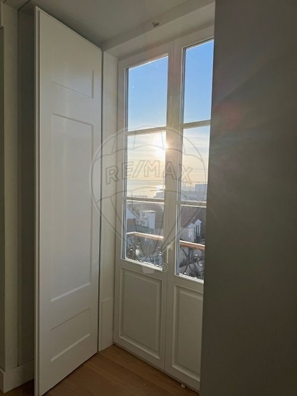 Apartment in Misericordia, Lisbon, Portugal 2 - 16660121