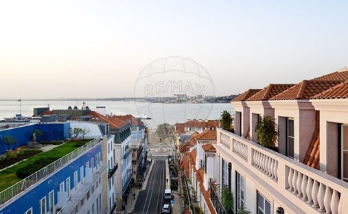 Apartment in Misericordia, Lisbon, Portugal 1