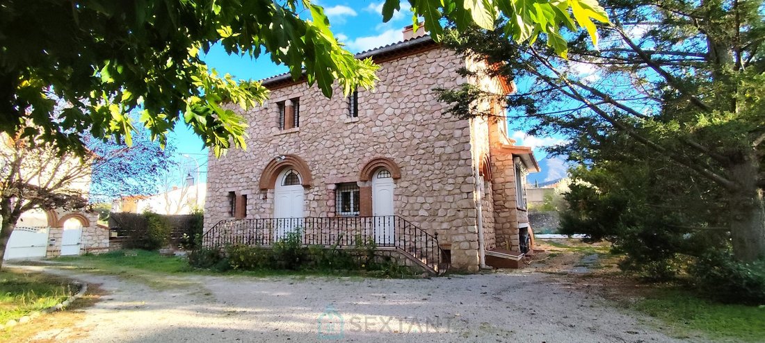 House in Ouest, Prades, France 2 - 16660059
