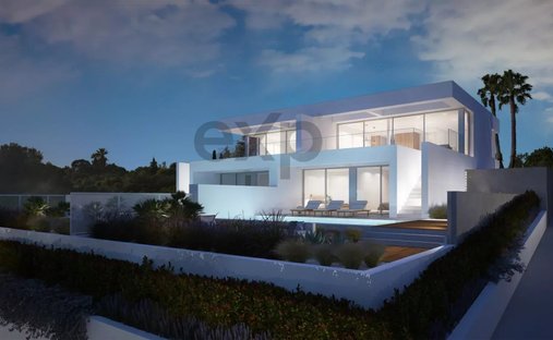 Villa in Praia da Luz, Algarve, Portugal 1