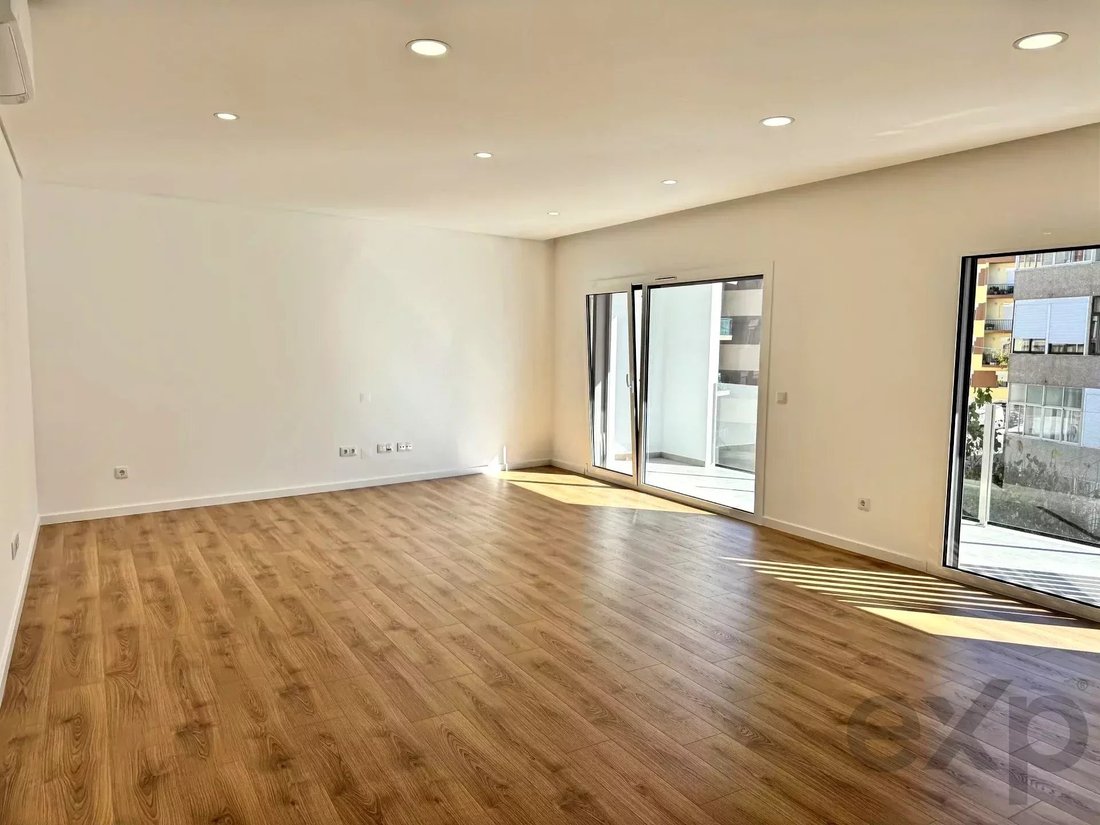Apartment in Amora, Setubal, Portugal 1 - 16660983