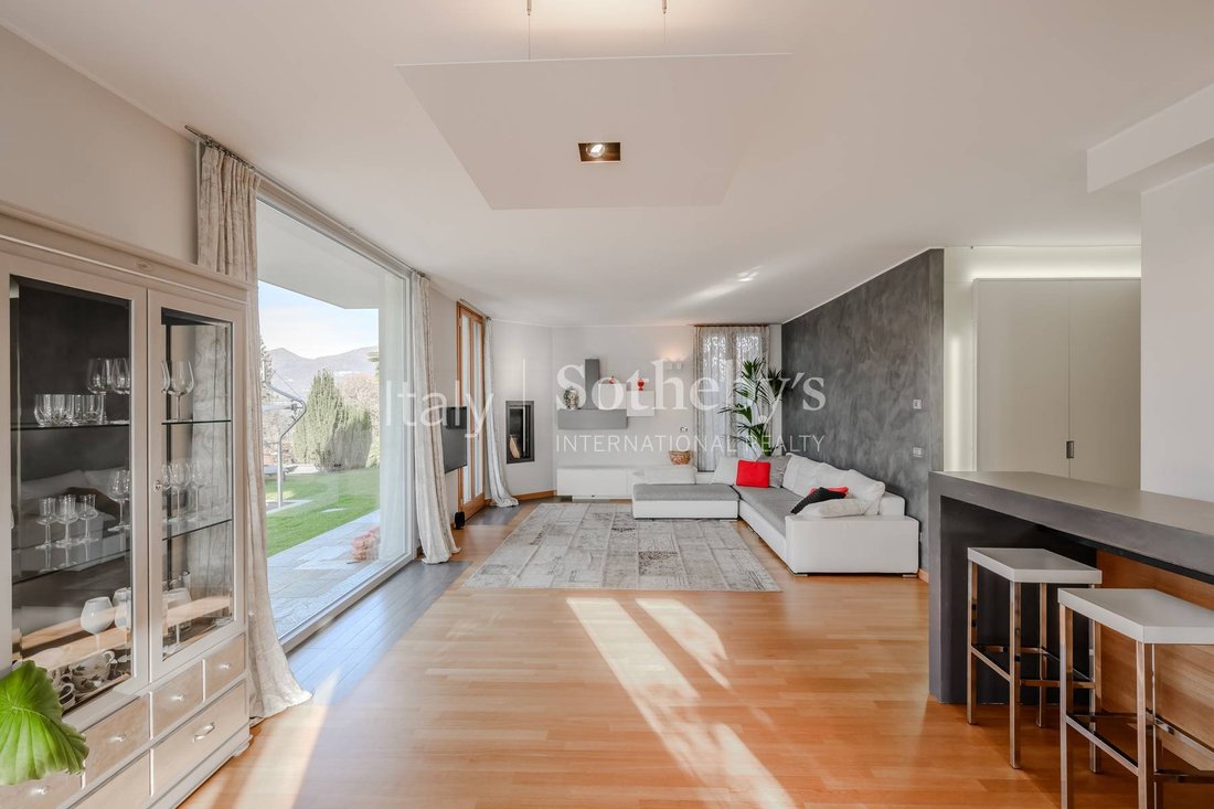 House in Bedero, Lombardy, Italy 5 - 16661012