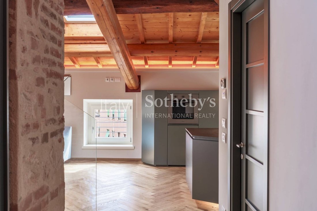 Apartment in Center, Verona, Veneto 4 - 16661078
