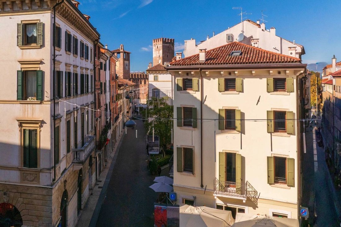 Apartment in Center, Verona, Veneto 1 - 16661085
