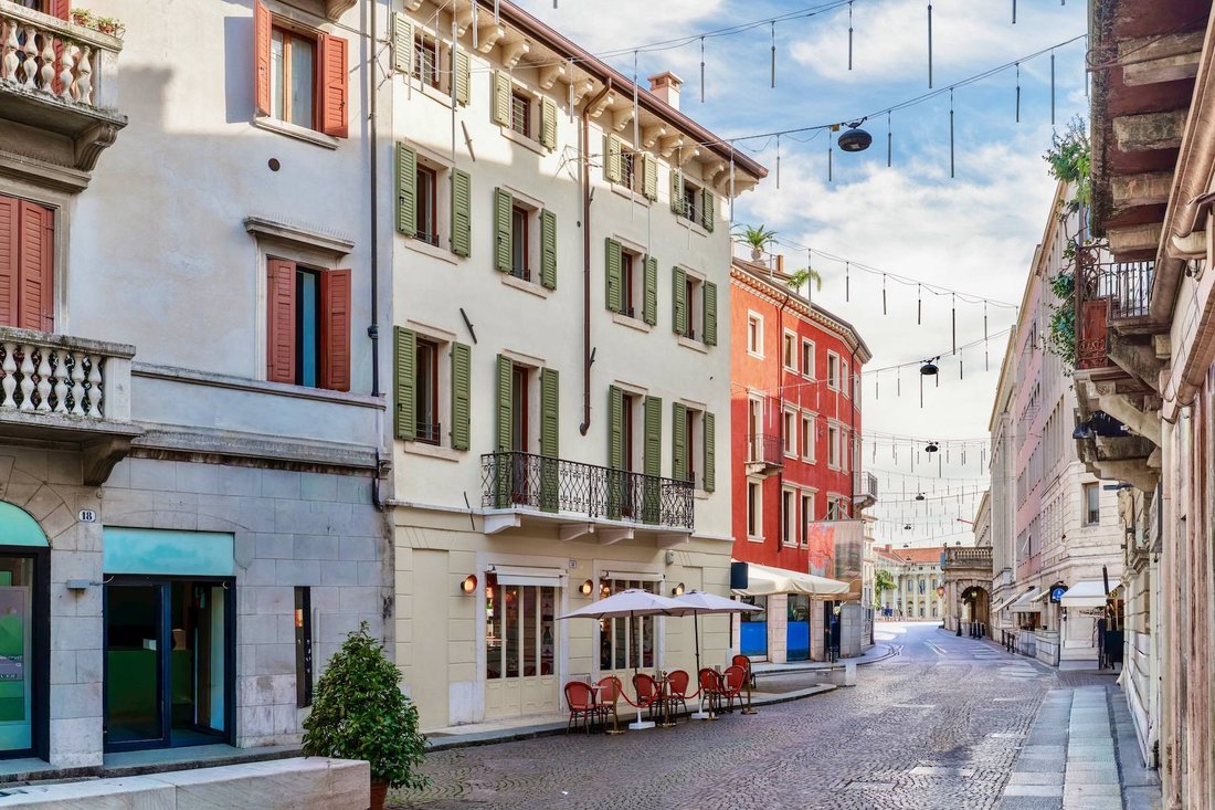 Apartment in Center, Verona, Veneto 1 - 16661084
