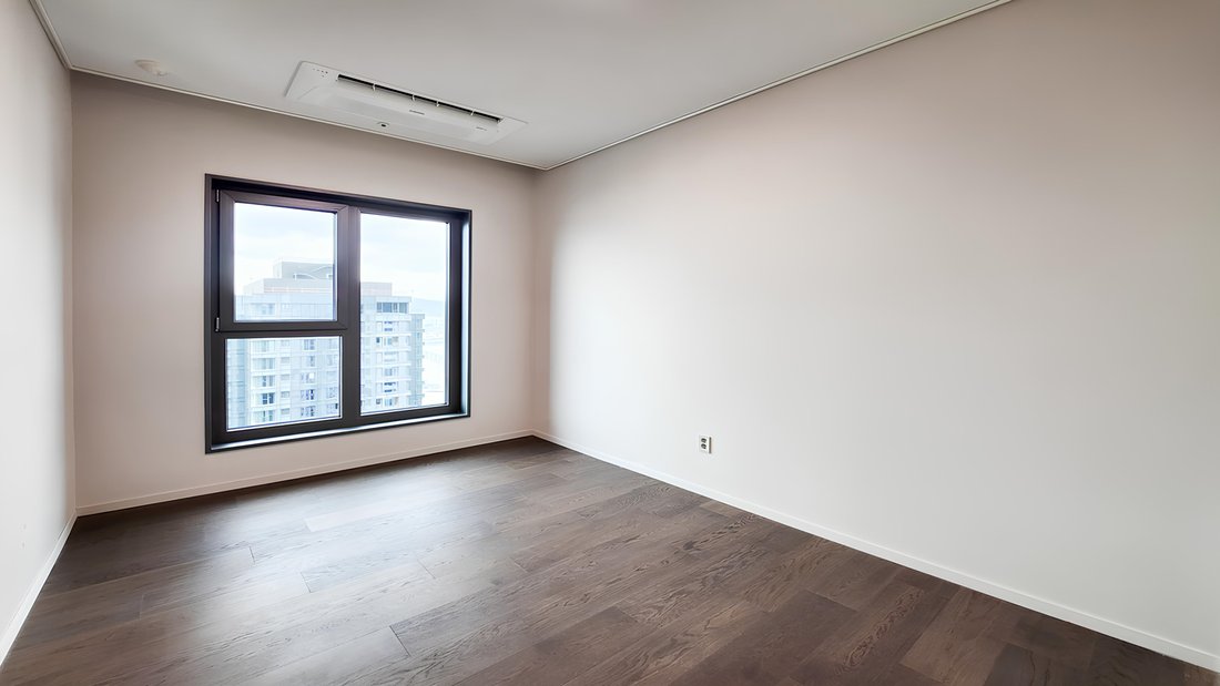Apartment in Seoul, Seoul, South Korea 5 - 16661080