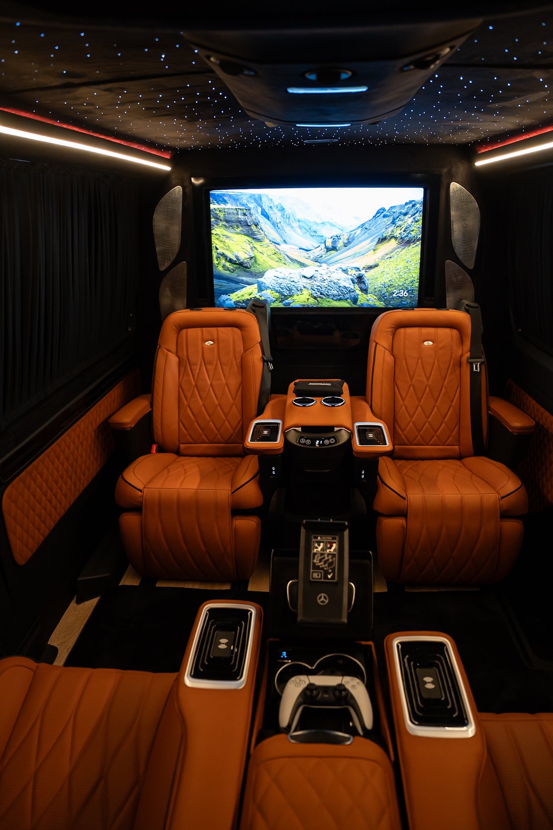 Limousine in Mount Laurel Township, New Jersey, United States 5 - 16662789