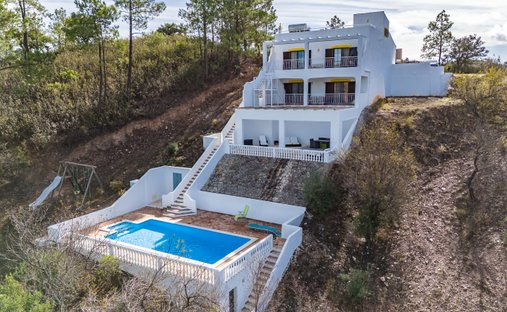 Villa in Santa Catarina da Fonte do Bispo, Algarve, Portugal 1