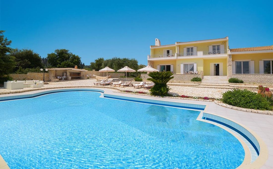 Villa in Corfu, Peloponnese, Western Greece and the Ionian, Greece 2 - 16665715