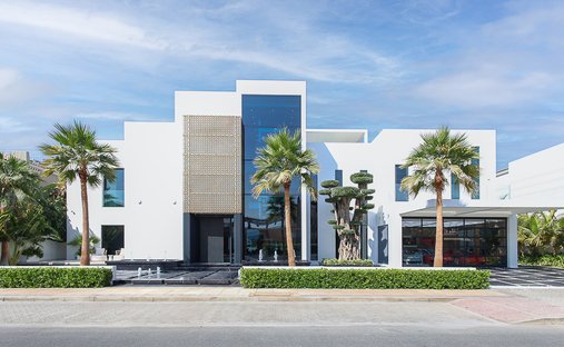 Villa in Dubai, Dubai, United Arab Emirates 1