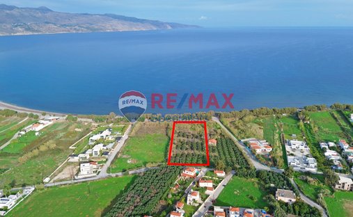 Land in Platanias, Greece 1