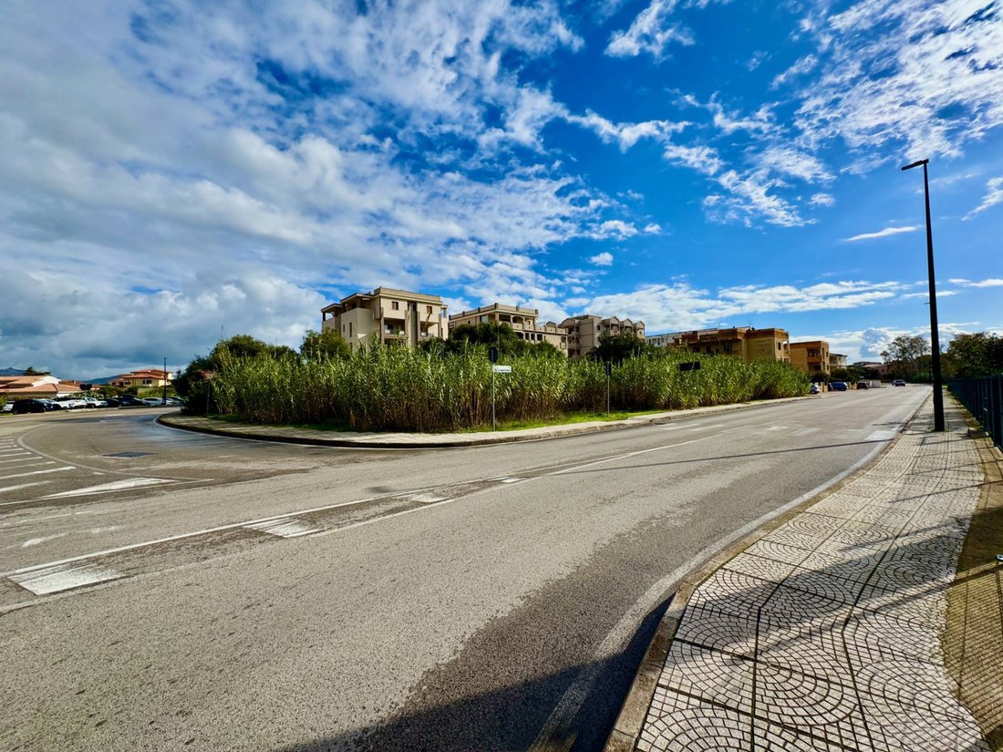 Land in Baratta - Tannaule, Olbia, Italy 2 - 16664576