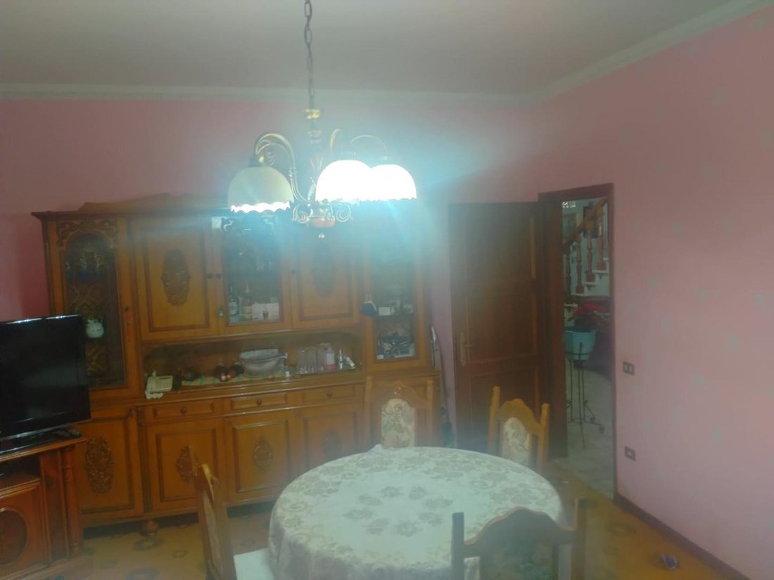 Villa in Station Area, Empoli, Tuscany 5 - 16663739