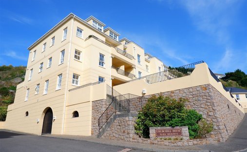 Penthouse in Saint Helier, St Helier, Jersey 1