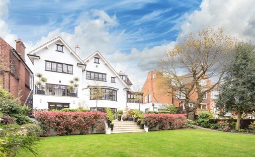 House in Hampstead, Camden, England 1