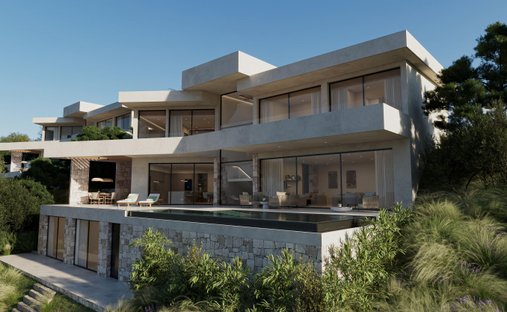 Villa in Elviria-Cabopino, Marbella, Spain 1