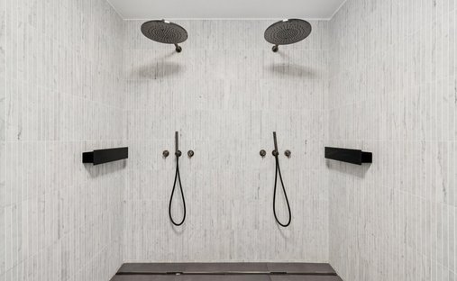 Castle Life At Your Fingertips