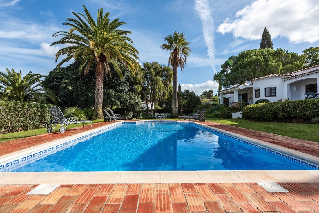 Villa in Mexilhoeira Grande, Algarve, Portugal 3 - 16661425