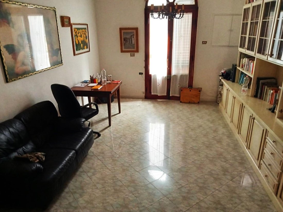 Villa in Center, Vinci, Tuscany 1 - 16663469