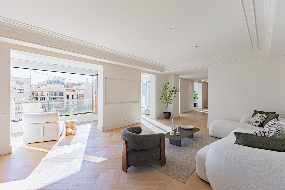 Apartment in Eixample, Barcelona, Spain 1 - 15055513