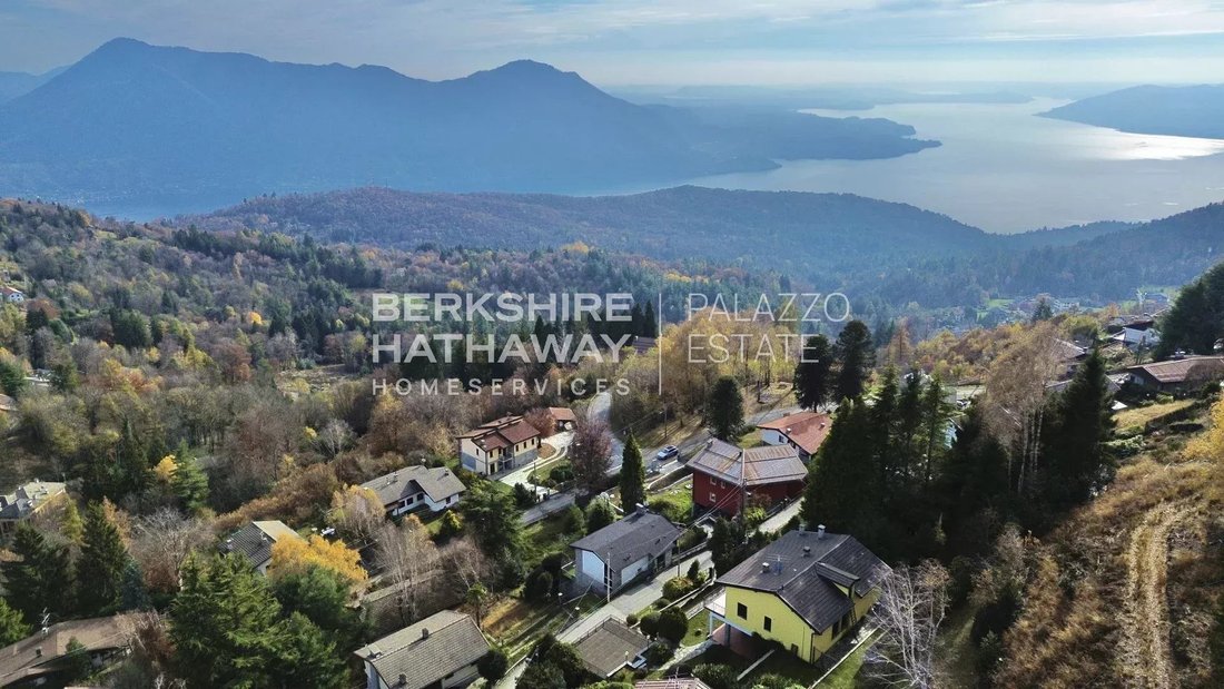 Villa in Verbania, Piedmont, Italy 2 - 16663580
