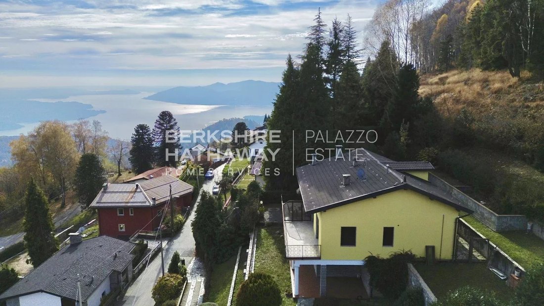 Villa in Verbania, Piedmont, Italy 3 - 16663580