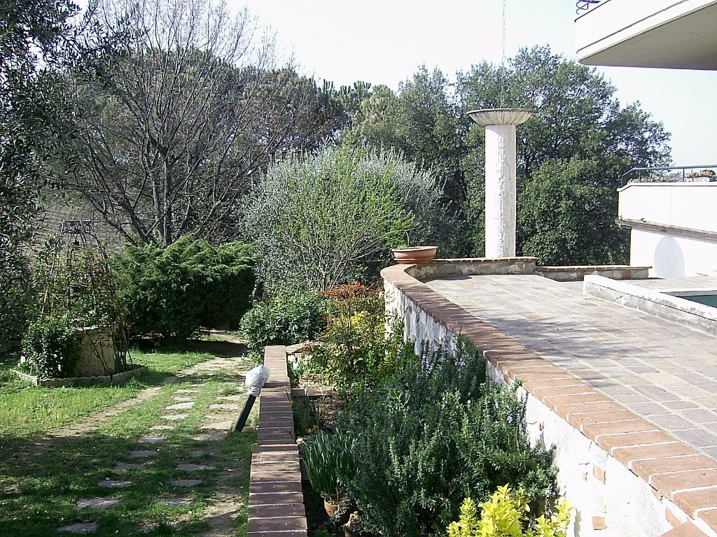 Villa in Center, Cerreto Guidi, Tuscany 2 - 16663431