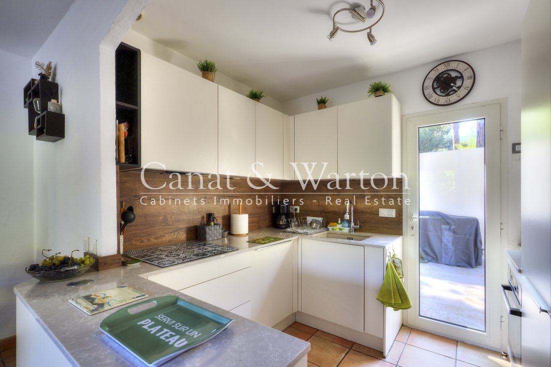 Villa in Nord, Cavalaire-sur-Mer, France 4 - 16631242