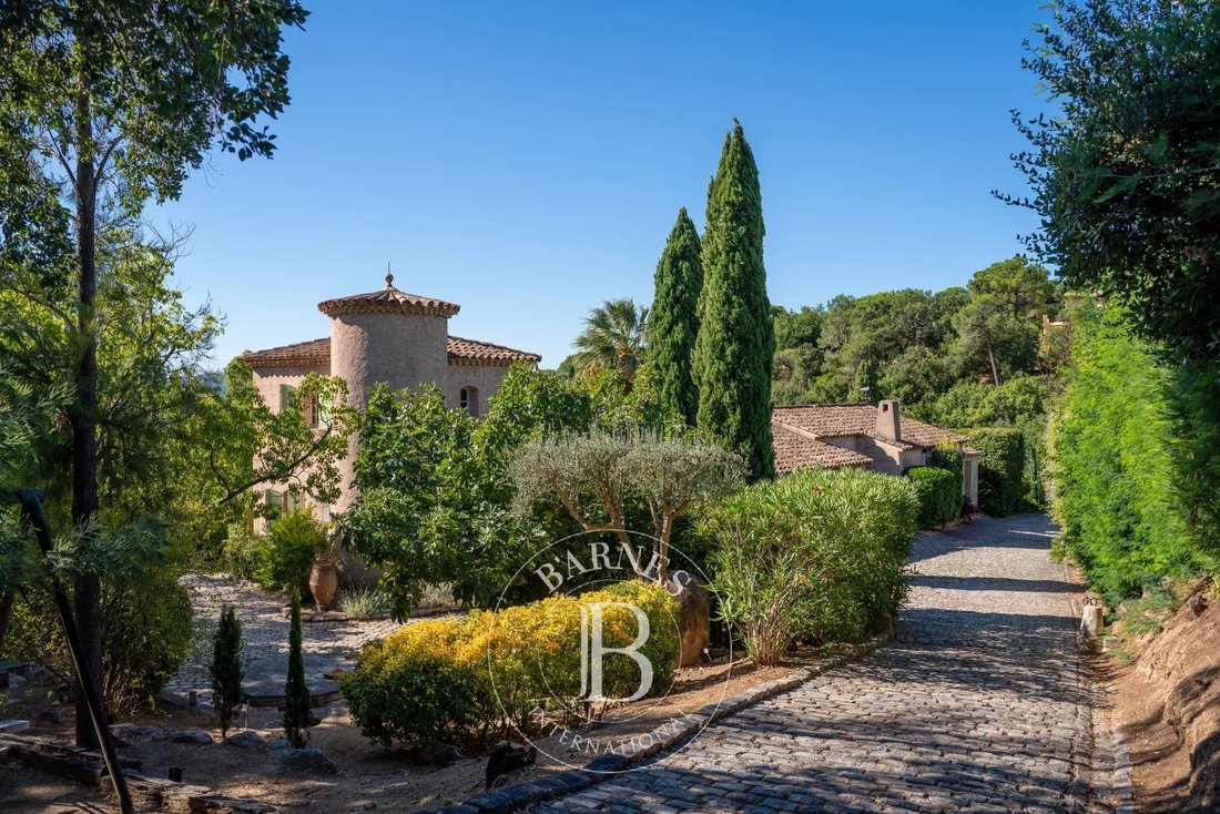 House in Grimaud, Provence-Alpes-Côte d'Azur, France 5 - 16661469