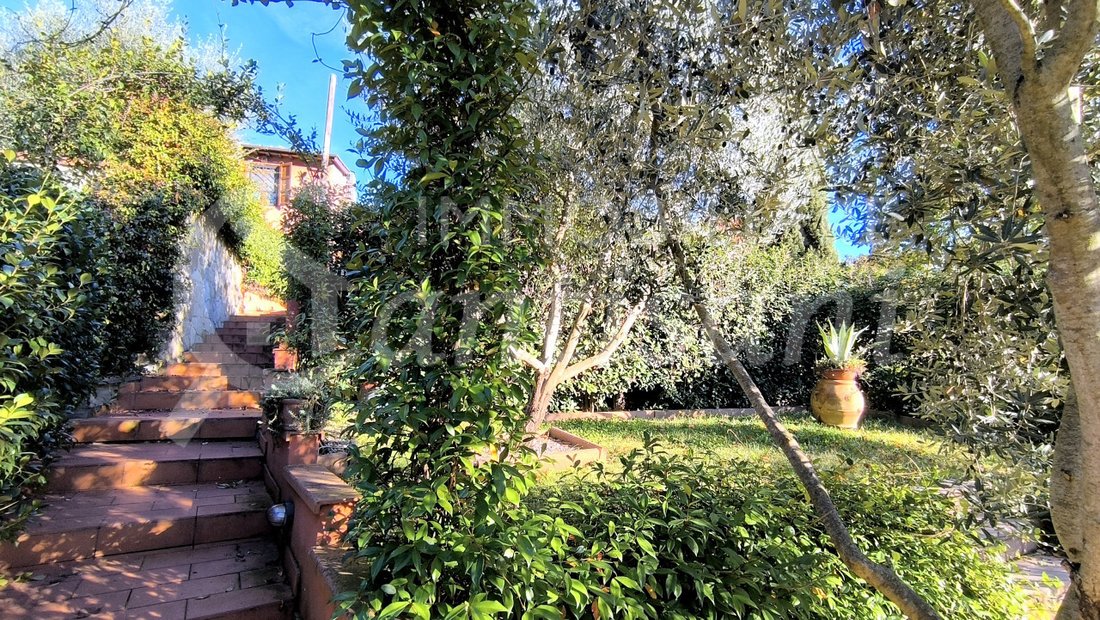 House in Fiesole, Tuscany, Italy 5 - 16665016
