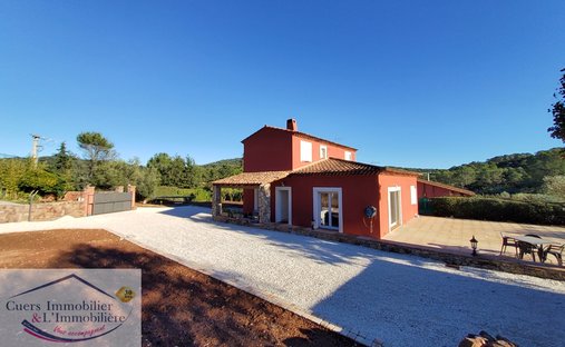 Villa in Les Rayols-Saint Lazare-Les Bousquets, Cuers, France 1