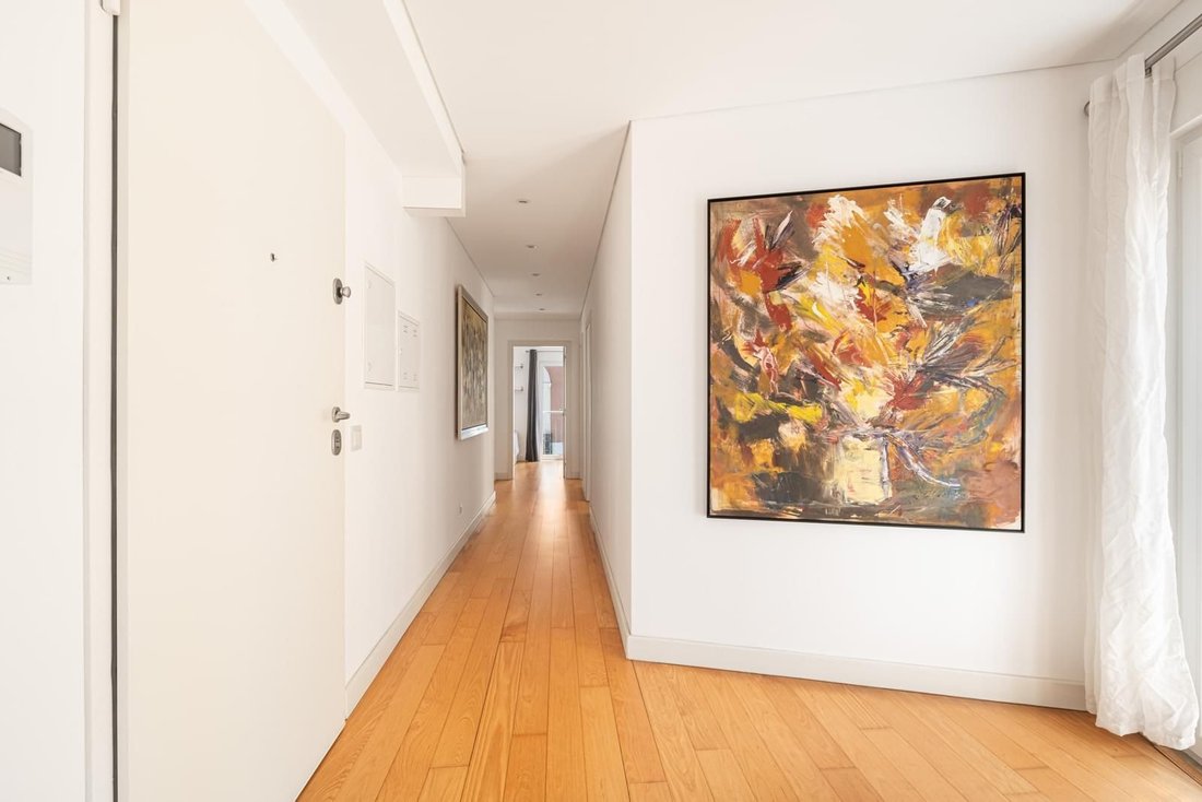 Apartment in Misericordia, Lisbon, Portugal 2 - 16662572