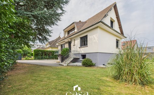 Casa en Caen, Normandía, Francia 1