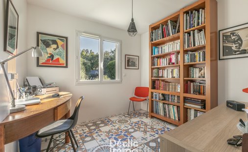 Castle for Sale in Bouliac, Nouvelle-Aquitaine, France