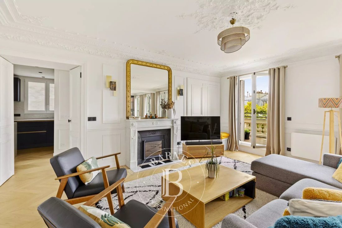 Apartment in Porte Saint Denis-Paradis, Paris 10e Arrondissement, Paris 4 - 16661950