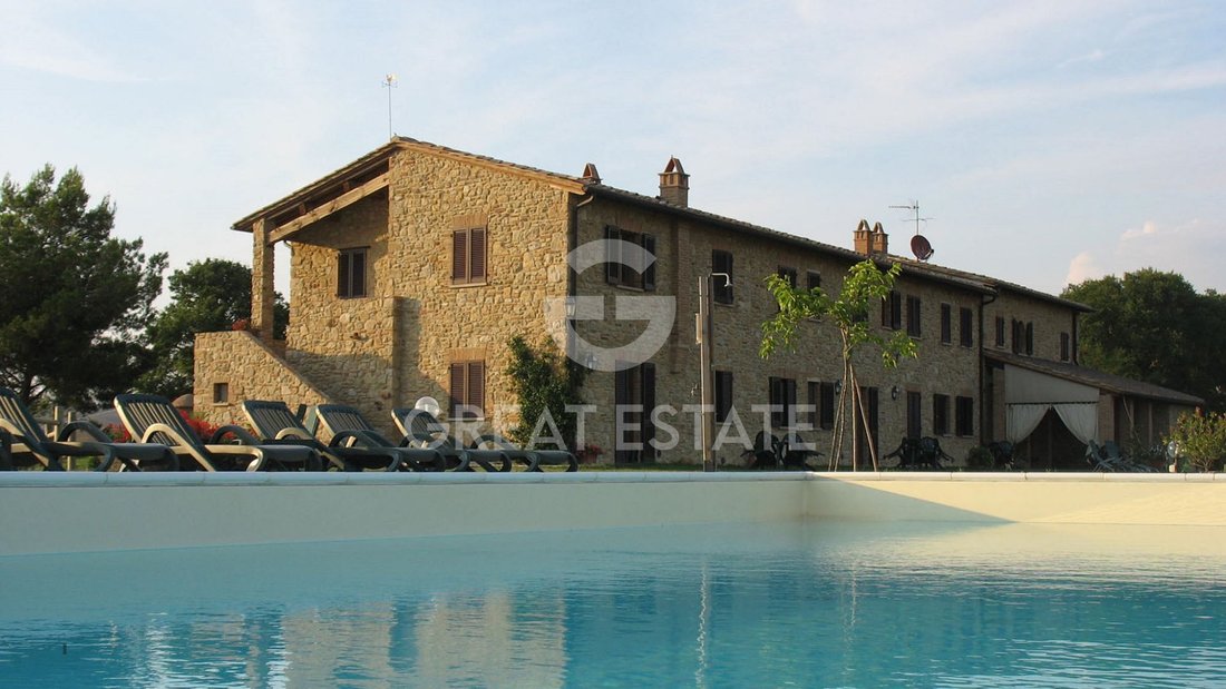 Estate in Volterra, Tuscany, Italy 1 - 16663370