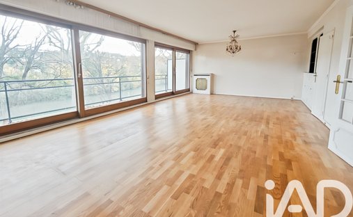 Apartment in La Varenne, Saint-Maur-des-Fossés, France 1