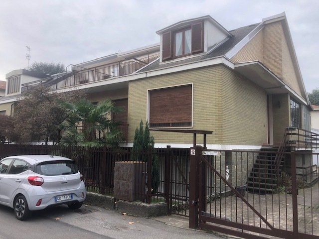 House in Paderno Dugnano, Lombardy, Italy 2 - 16665020